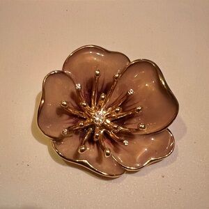 Monet Gold tone Mauve enamel petals and Floral Brooch